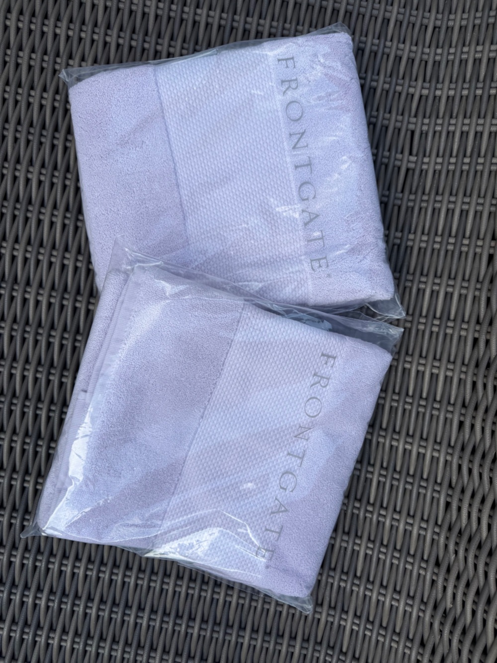 Frontgate Resort Bath Towel Set - NWT - Picture 13 of 16